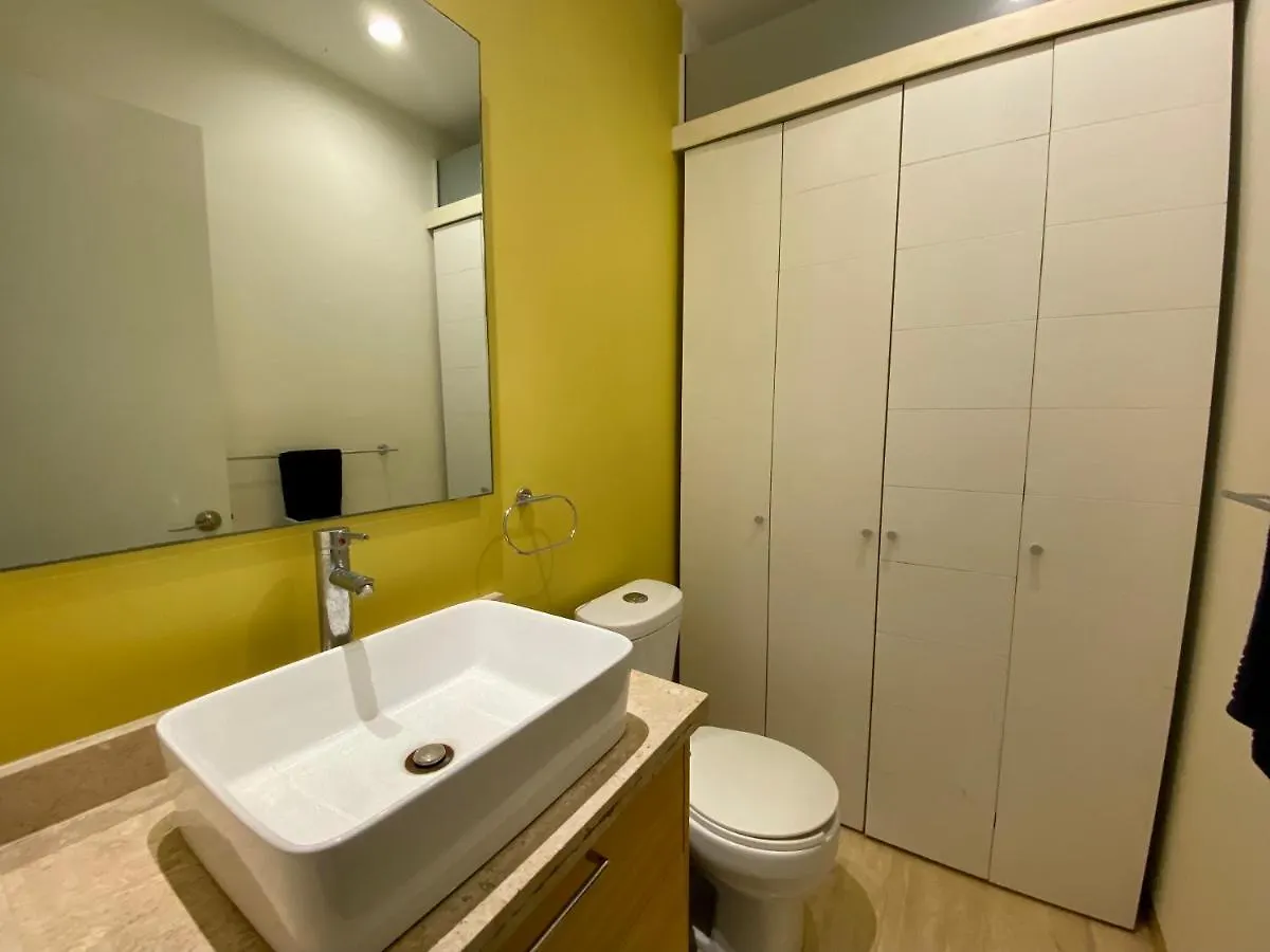 Prime 1 Bedroom Condo in Historic Downtown Playa del Carmen 0*,  Messico