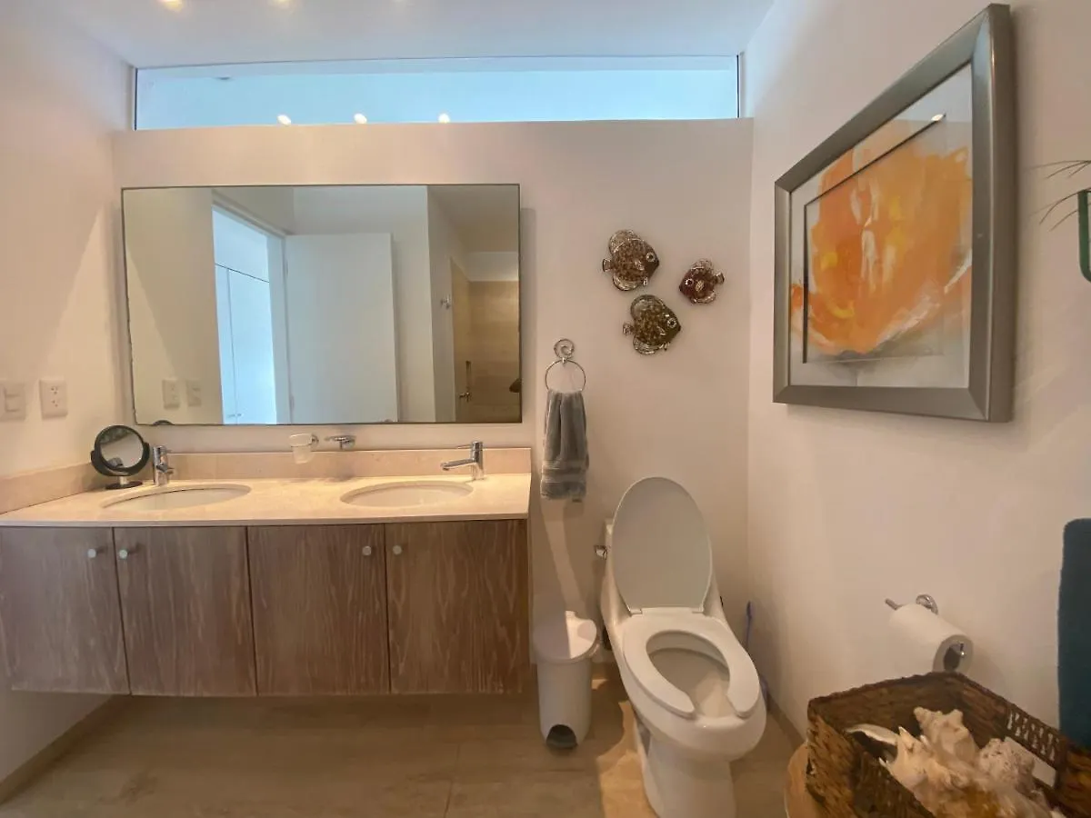 Appartamento Prime 1 Bedroom Condo in Historic Downtown Playa del Carmen Messico